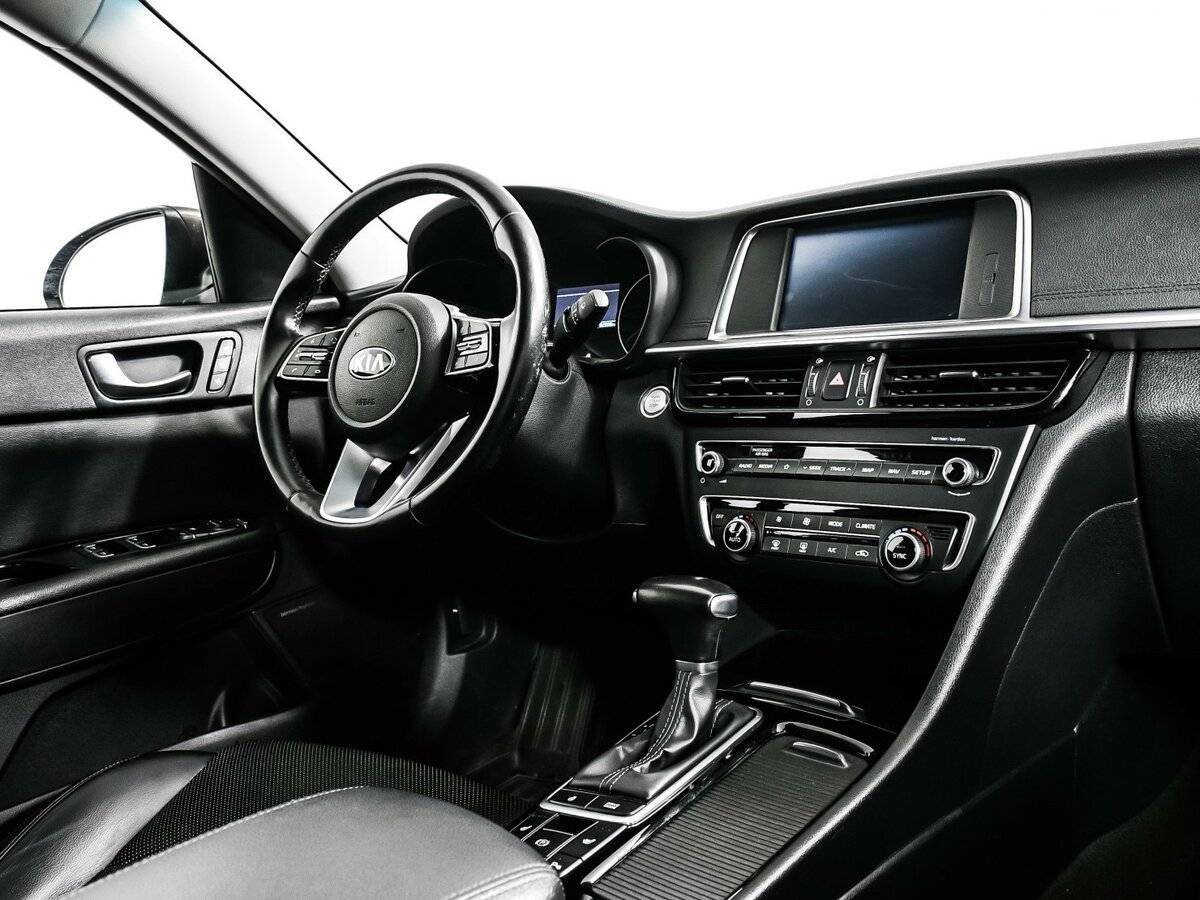 Б/У Киа Оптима 2018 года. Фото: #8