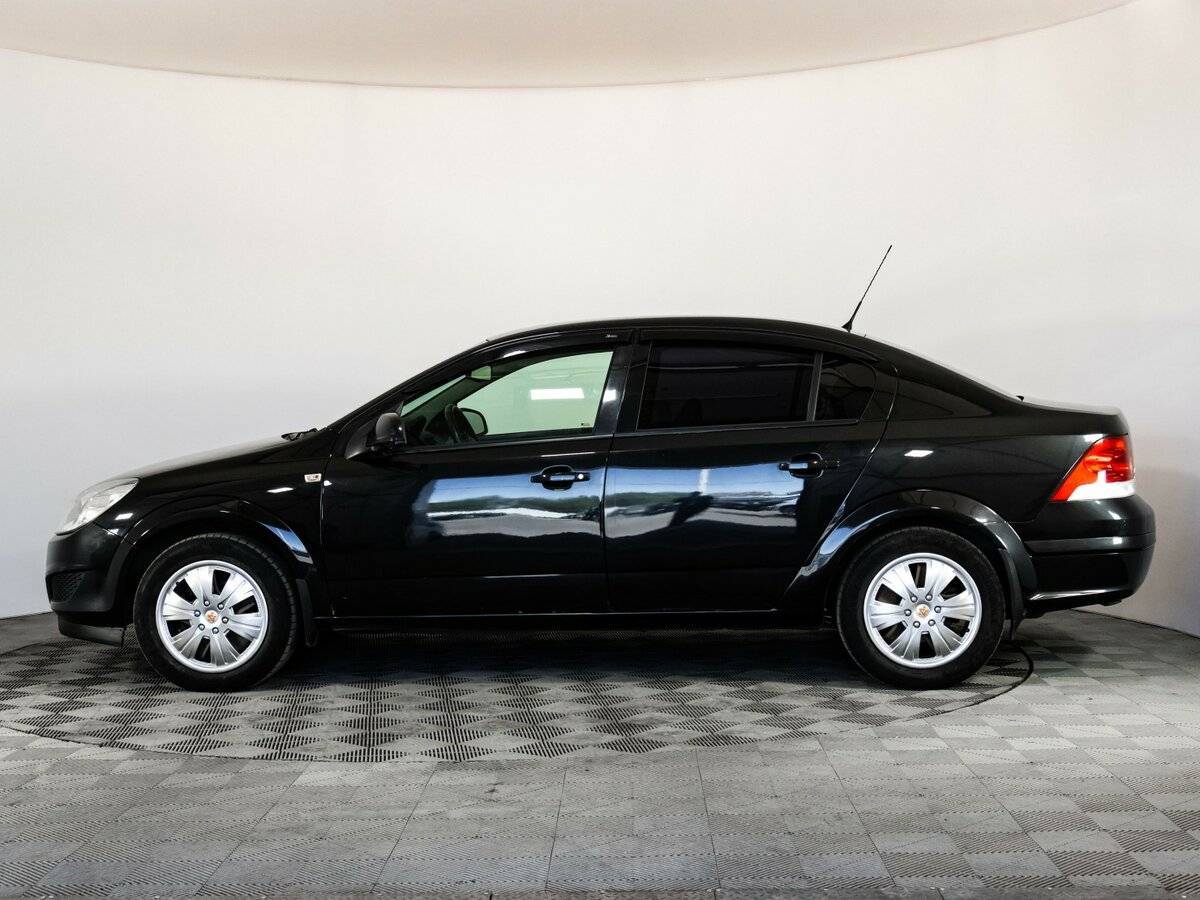 Б/У Опель Астра 2014 года. Фото: #7