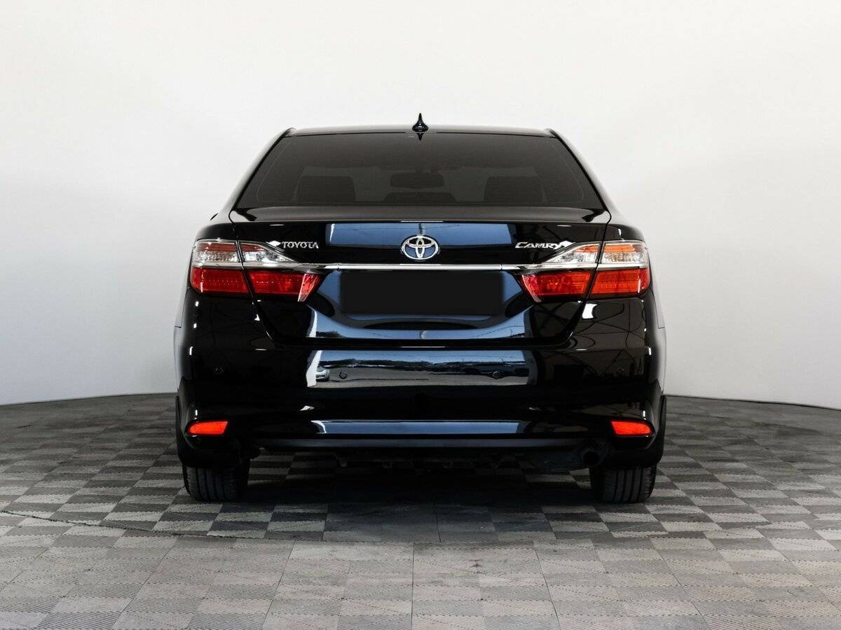 Б/У Тойота Камри 2017 года. Фото: #4