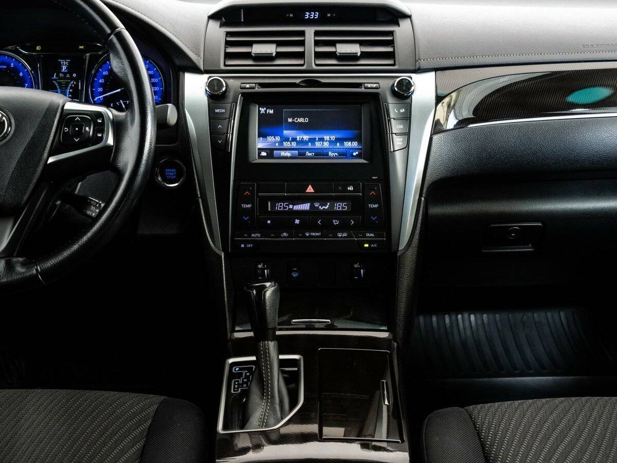 Б/У Тойота Камри 2017 года. Фото: #11