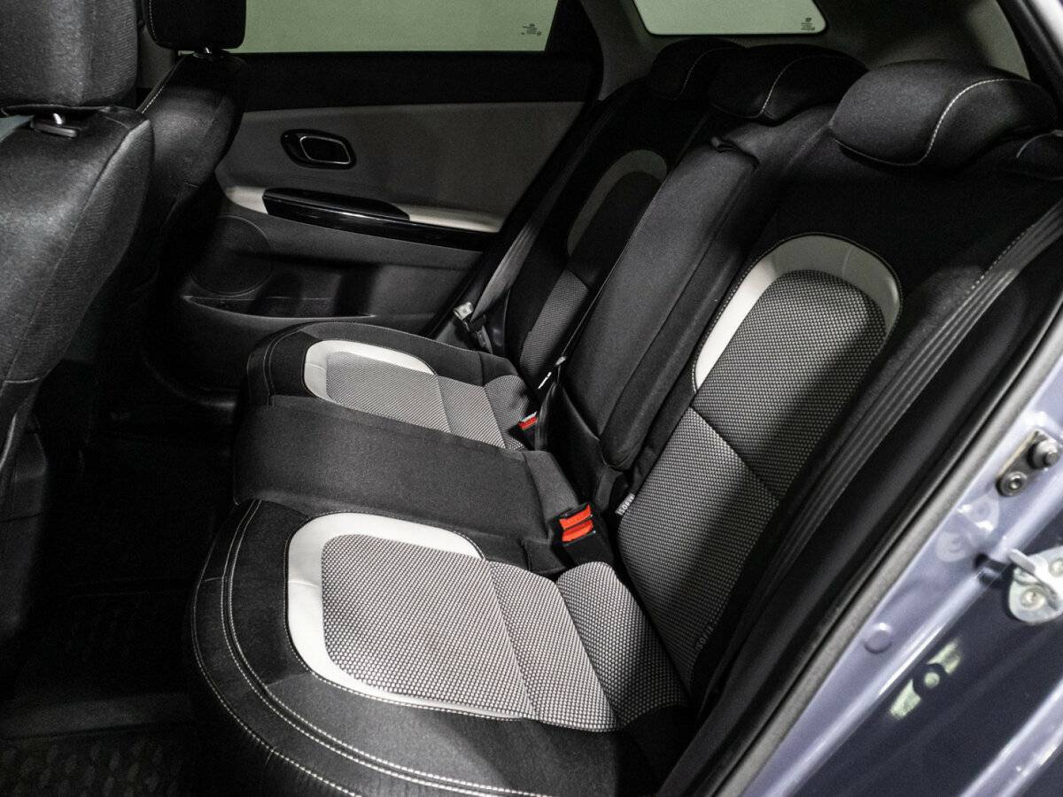 Б/У Киа Сид 2017 года. Фото: #9