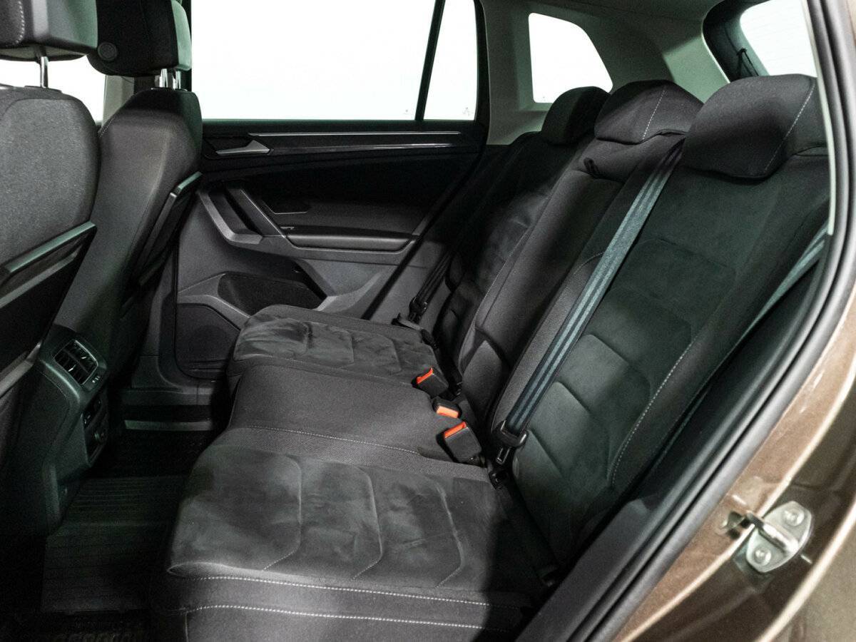 Б/У Фольксваген Тигуан 2017 года. Фото: #9