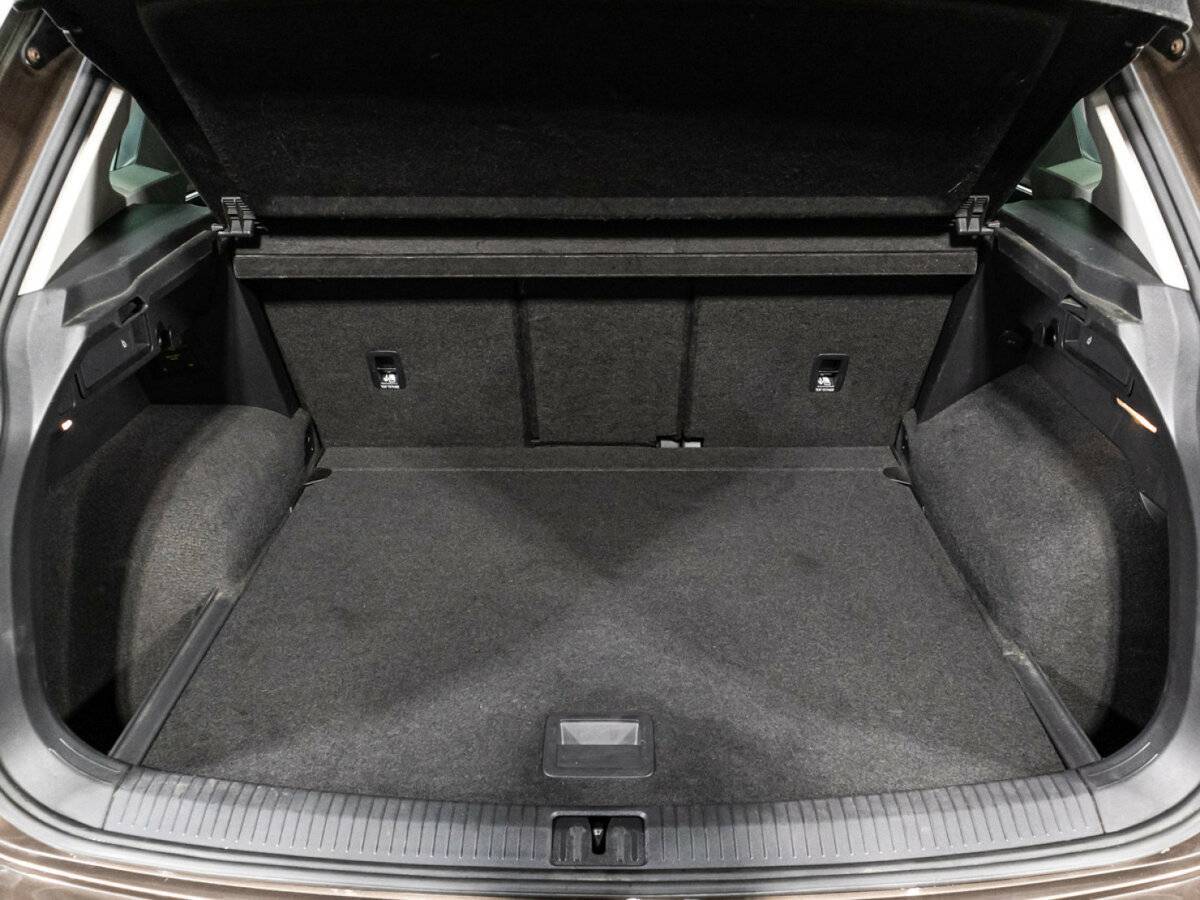 Б/У Фольксваген Тигуан 2017 года. Фото: #14