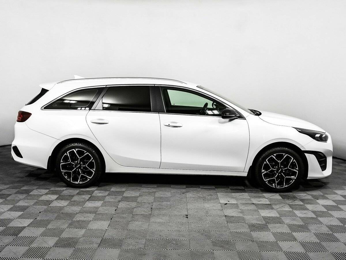 Б/У Киа Сид 2021 года. Фото: #3