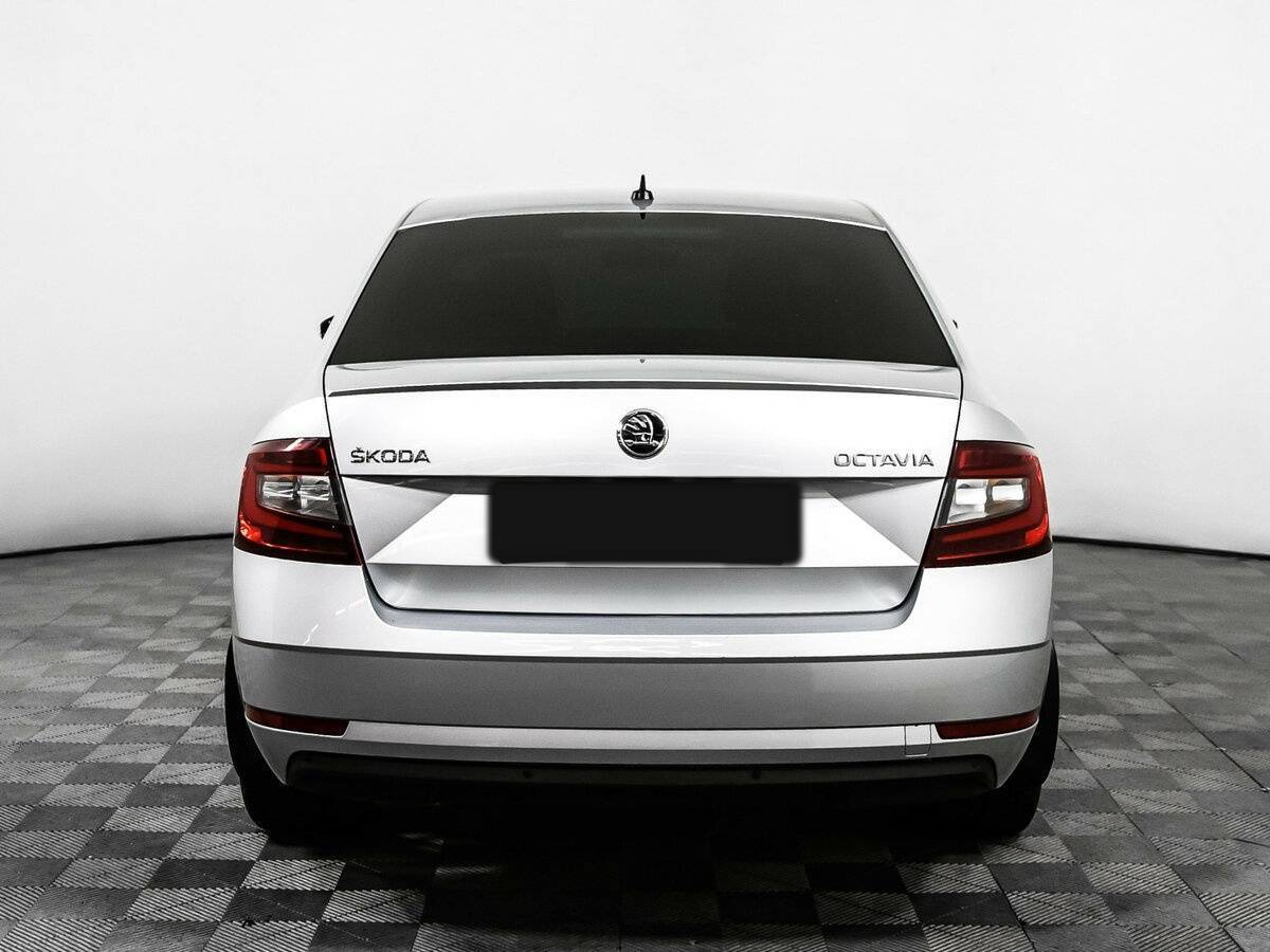 Б/У Шкода Октавия 2018 года. Фото: #5