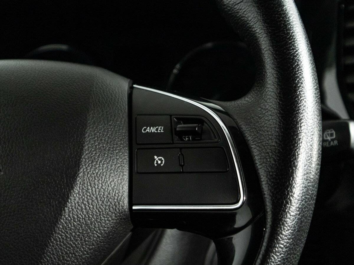 Б/У Митсубиши Оутлэндер 2018 года. Фото: #19