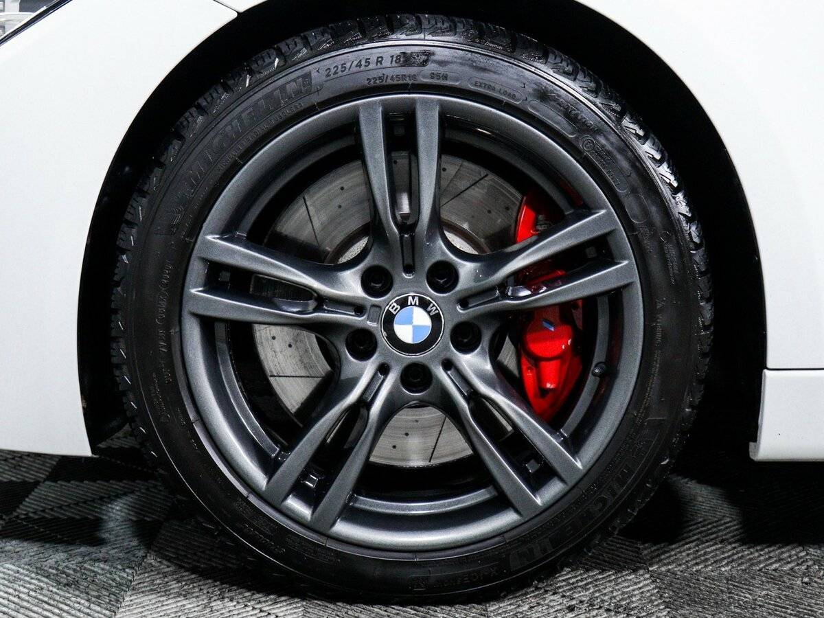 Б/У БМВ 3 серии 2016 года. Фото: #11