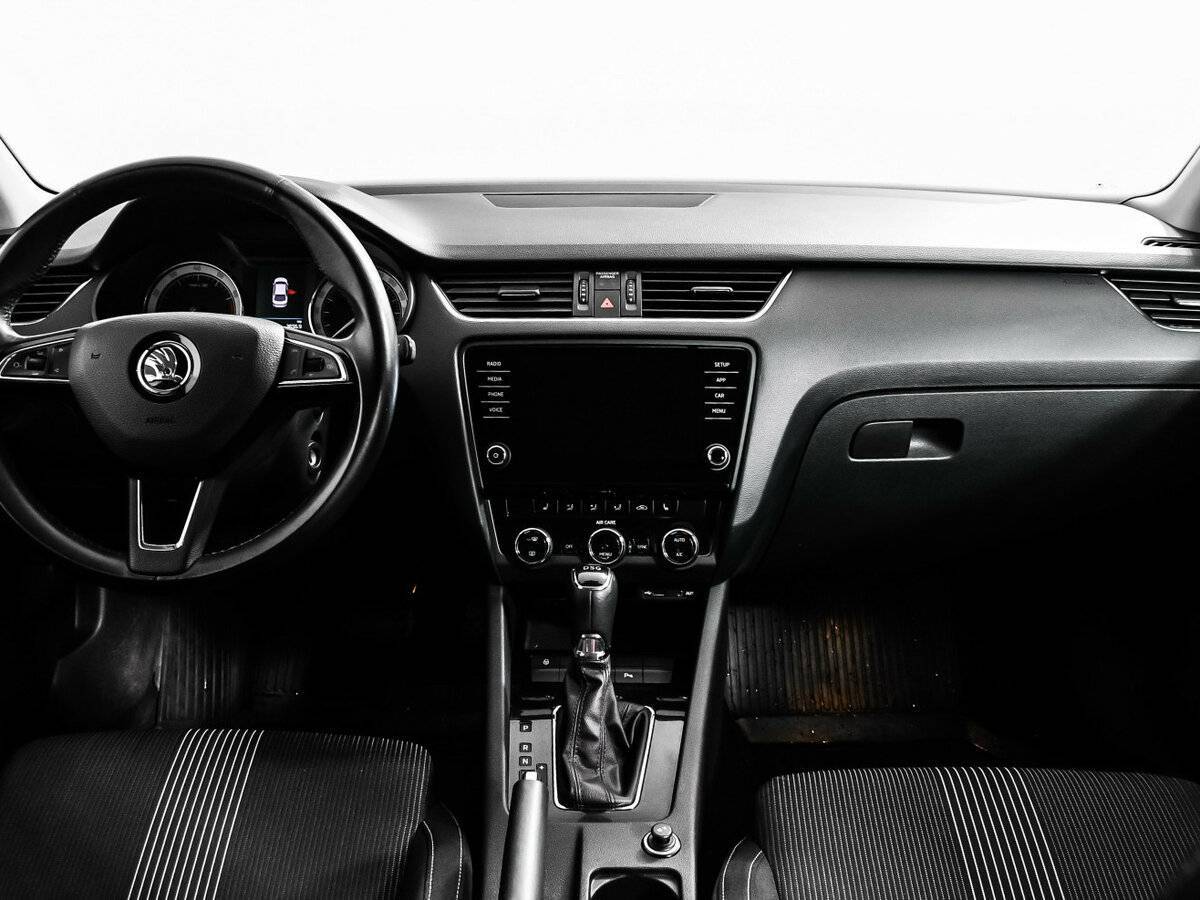 Б/У Шкода Октавия 2017 года. Фото: #10