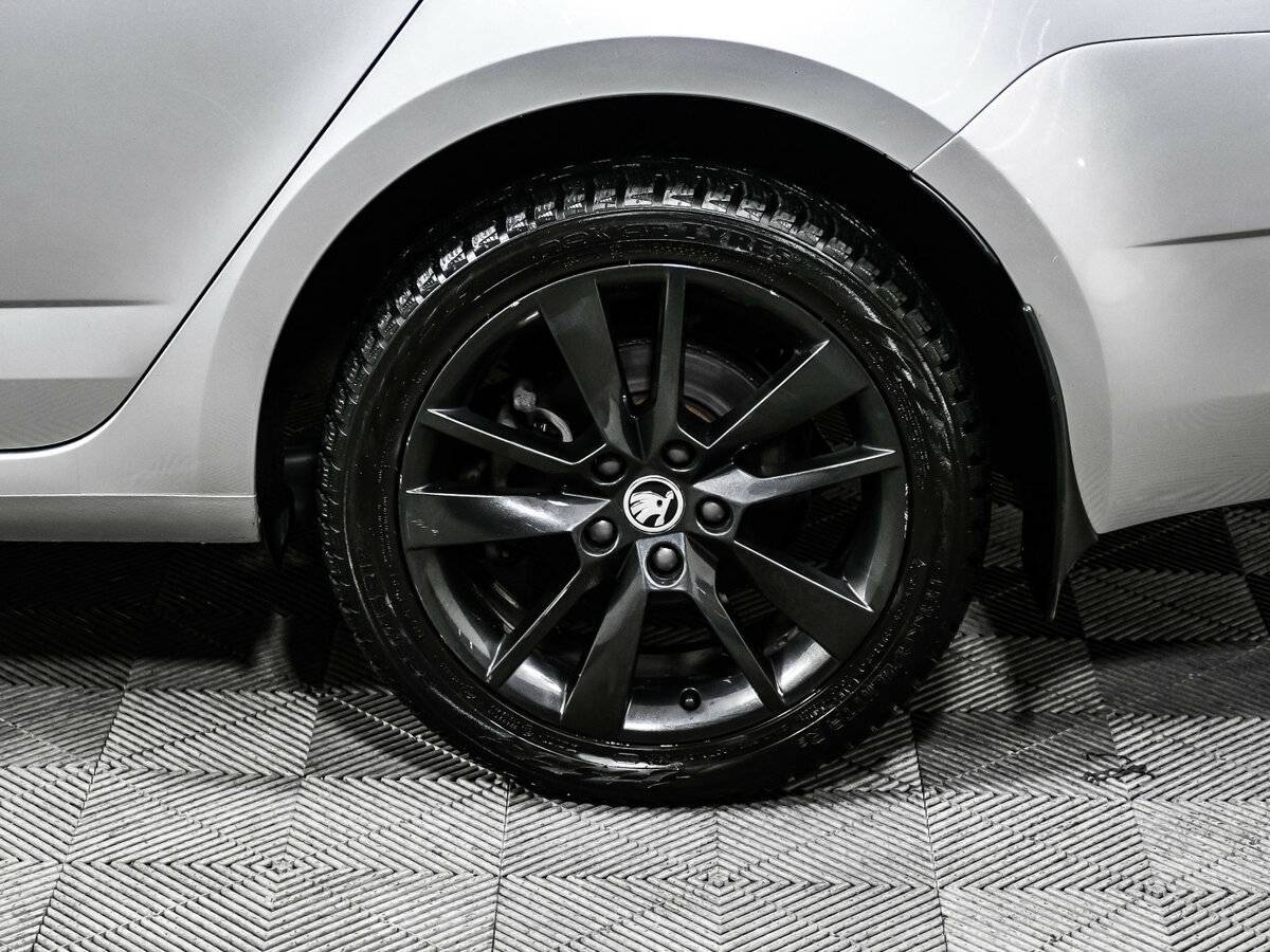 Б/У Шкода Октавия 2017 года. Фото: #14