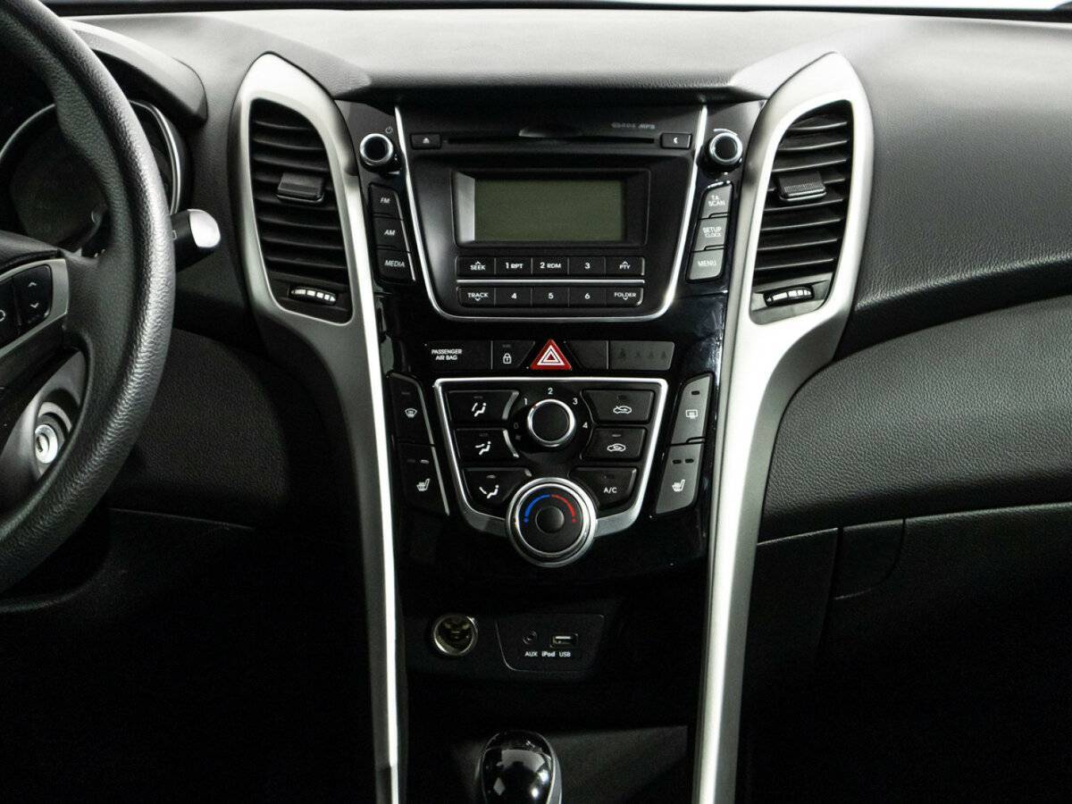 Б/У Хендай ай30 2016 года. Фото: #13