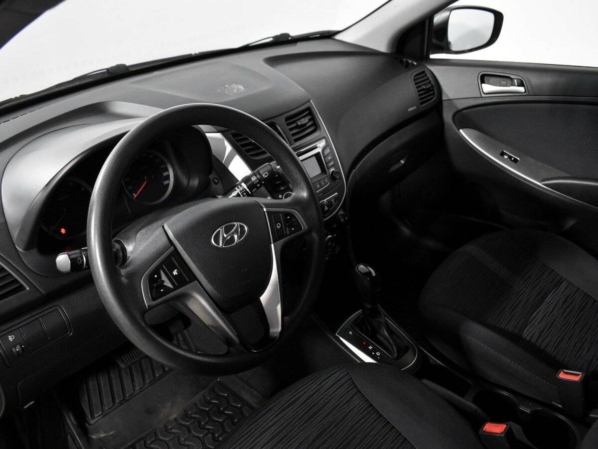 Б/У Хендай Солярис 2015 года. Фото: #8