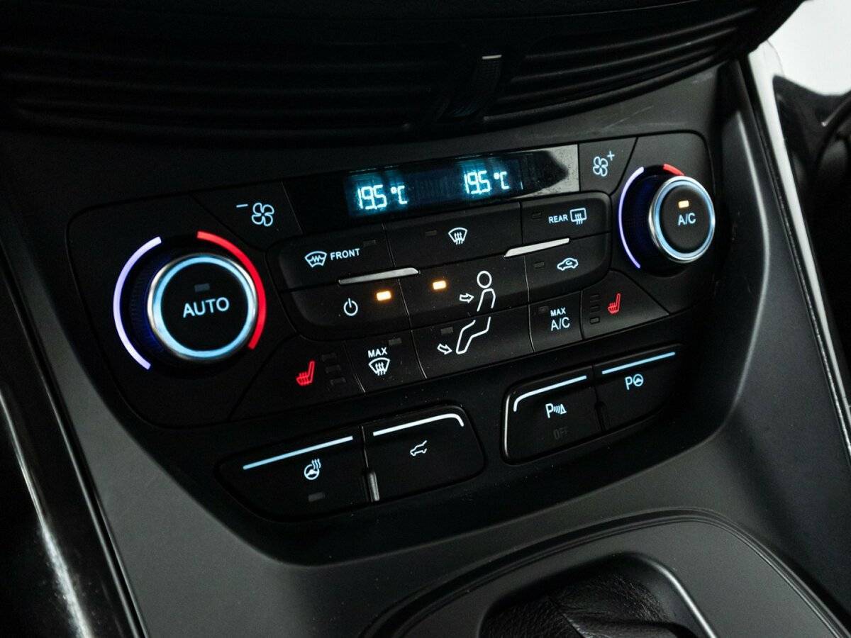 Б/У Форд Куга 2017 года. Фото: #14