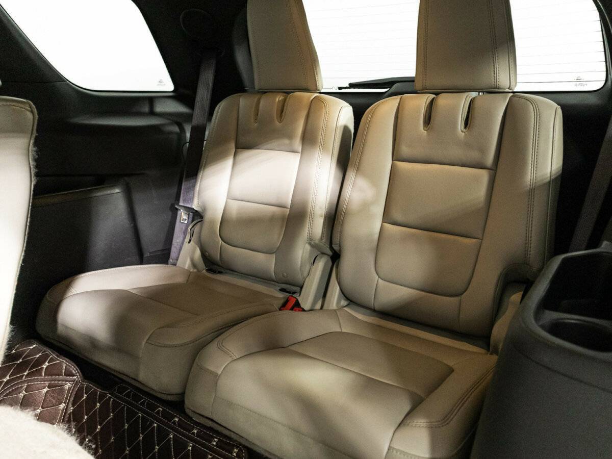 Б/У Форд Експлорер 2012 года. Фото: #13