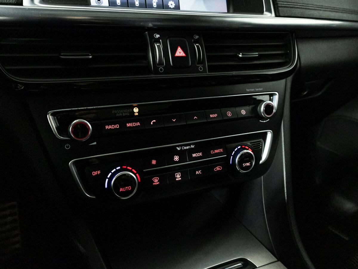 Б/У Киа Оптима 2016 года. Фото: #19