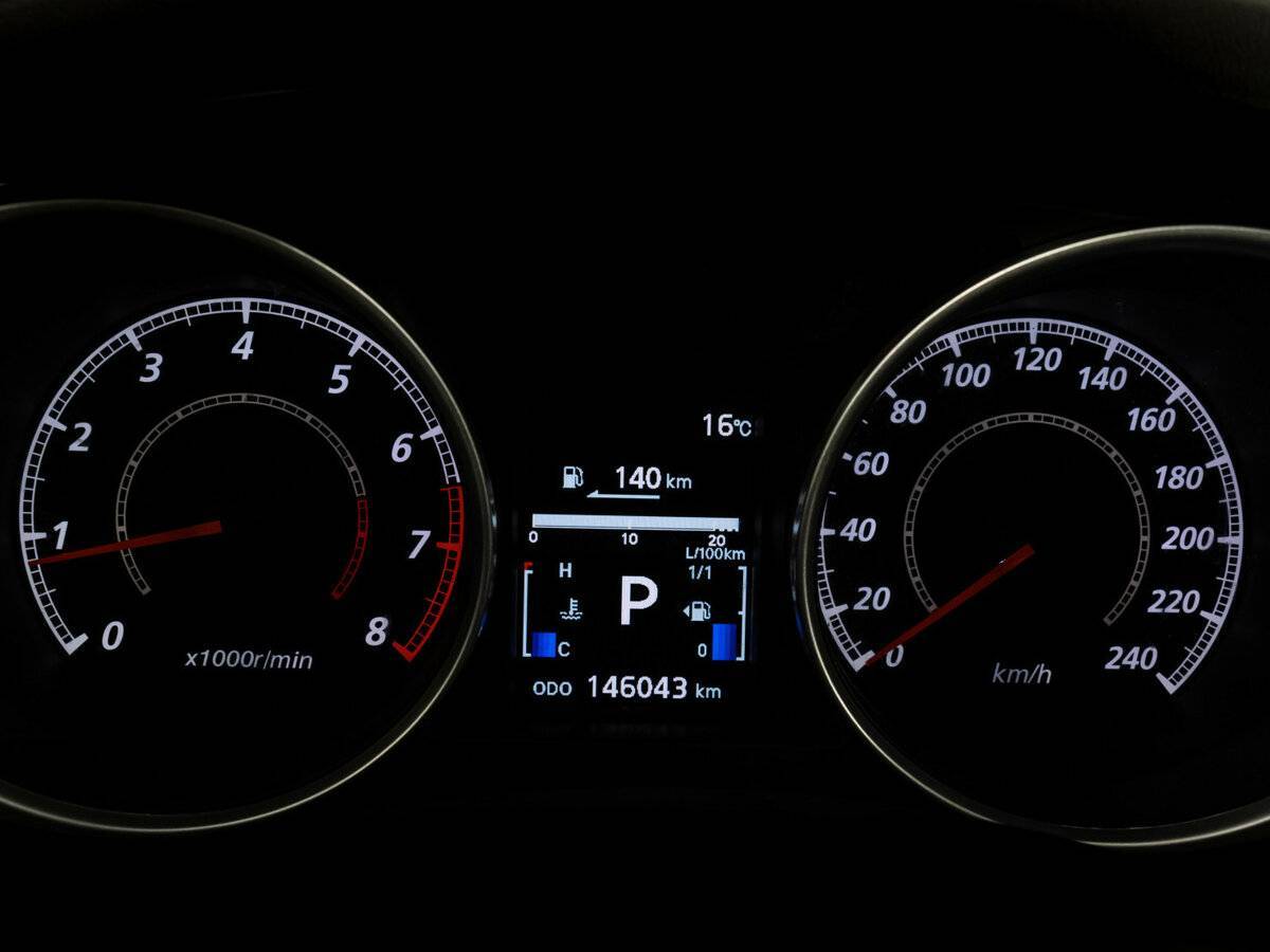 Б/У Митсубиши АС-Икс 2012 года. Фото: #12