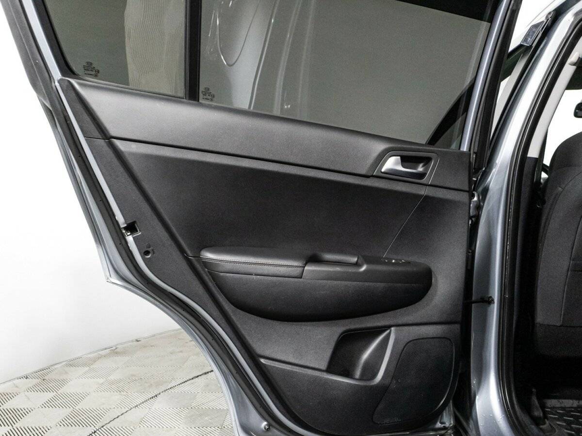 Б/У Киа Спортейдж 2020 года. Фото: #25