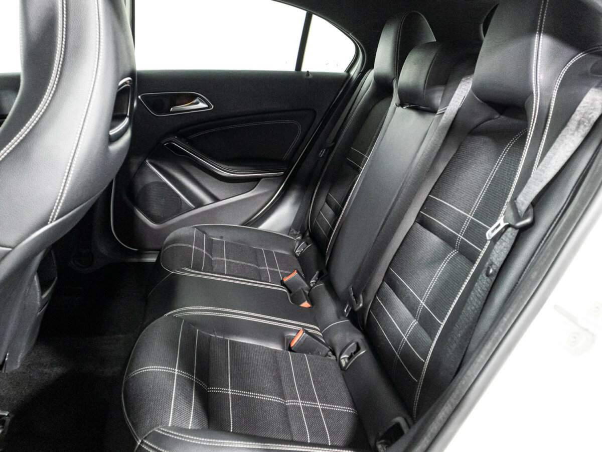 Б/У Мерседес-Бенц А-Класс 2013 года. Фото: #9