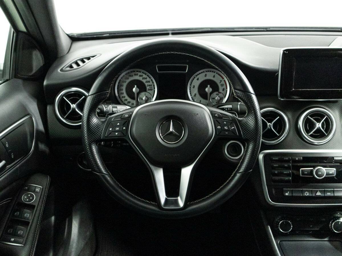 Б/У Мерседес-Бенц А-Класс 2013 года. Фото: #18