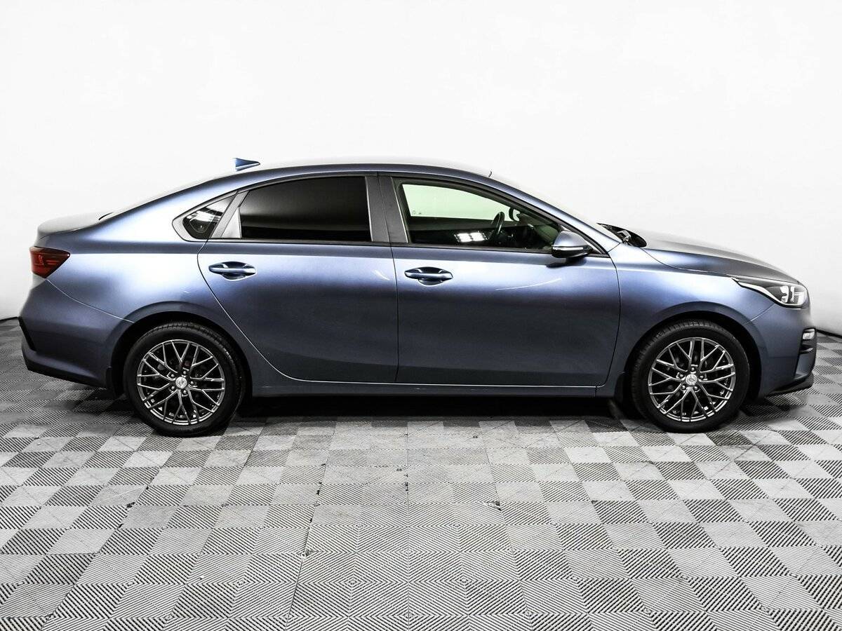 Б/У Киа Церато 2018 года. Фото: #3