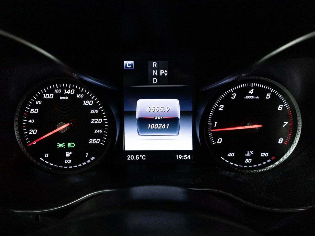 Б/У Мерседес-Бенц Ц-Класс 2016 года. Фото: #11