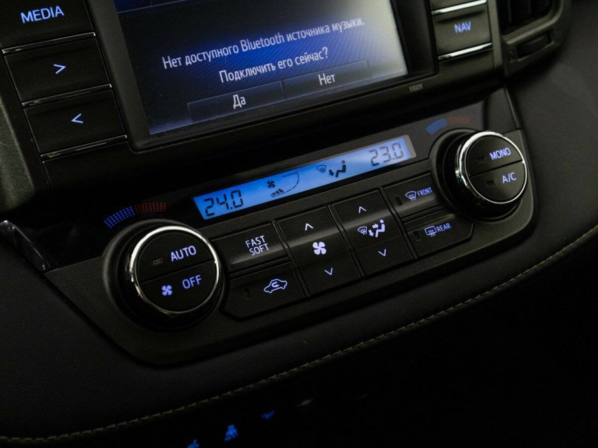 Б/У Тойота Рав4 2015 года. Фото: #15