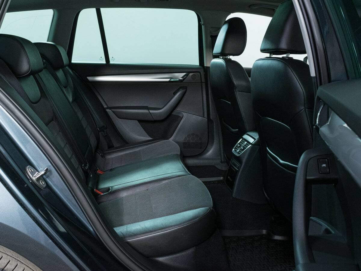 Б/У Шкода Октавия 2014 года. Фото: #9