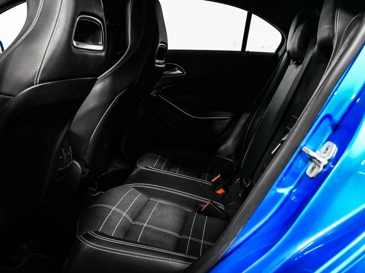 Б/У Мерседес-Бенц А-Класс 2013 года. Фото: #12