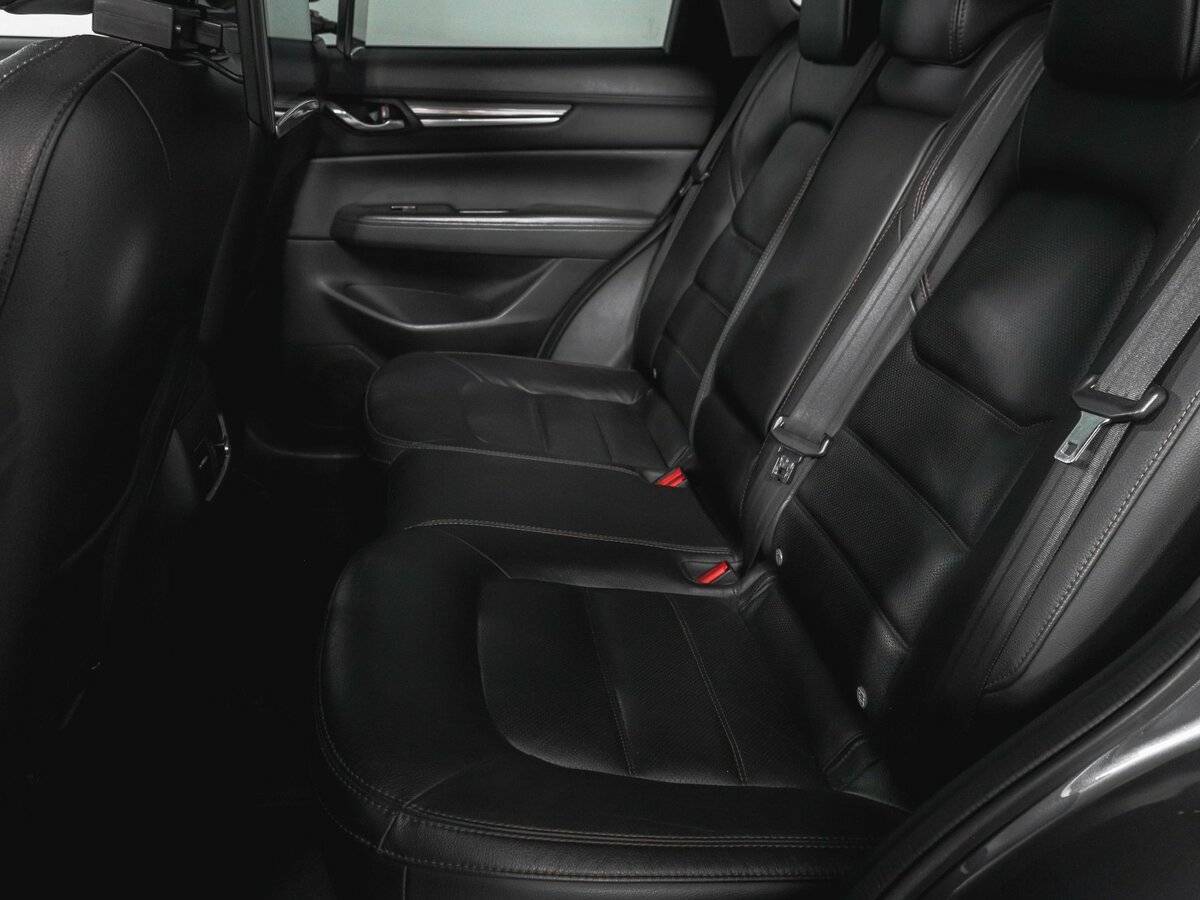 Б/У Мазда Ц-Икс-5 2017 года. Фото: #9