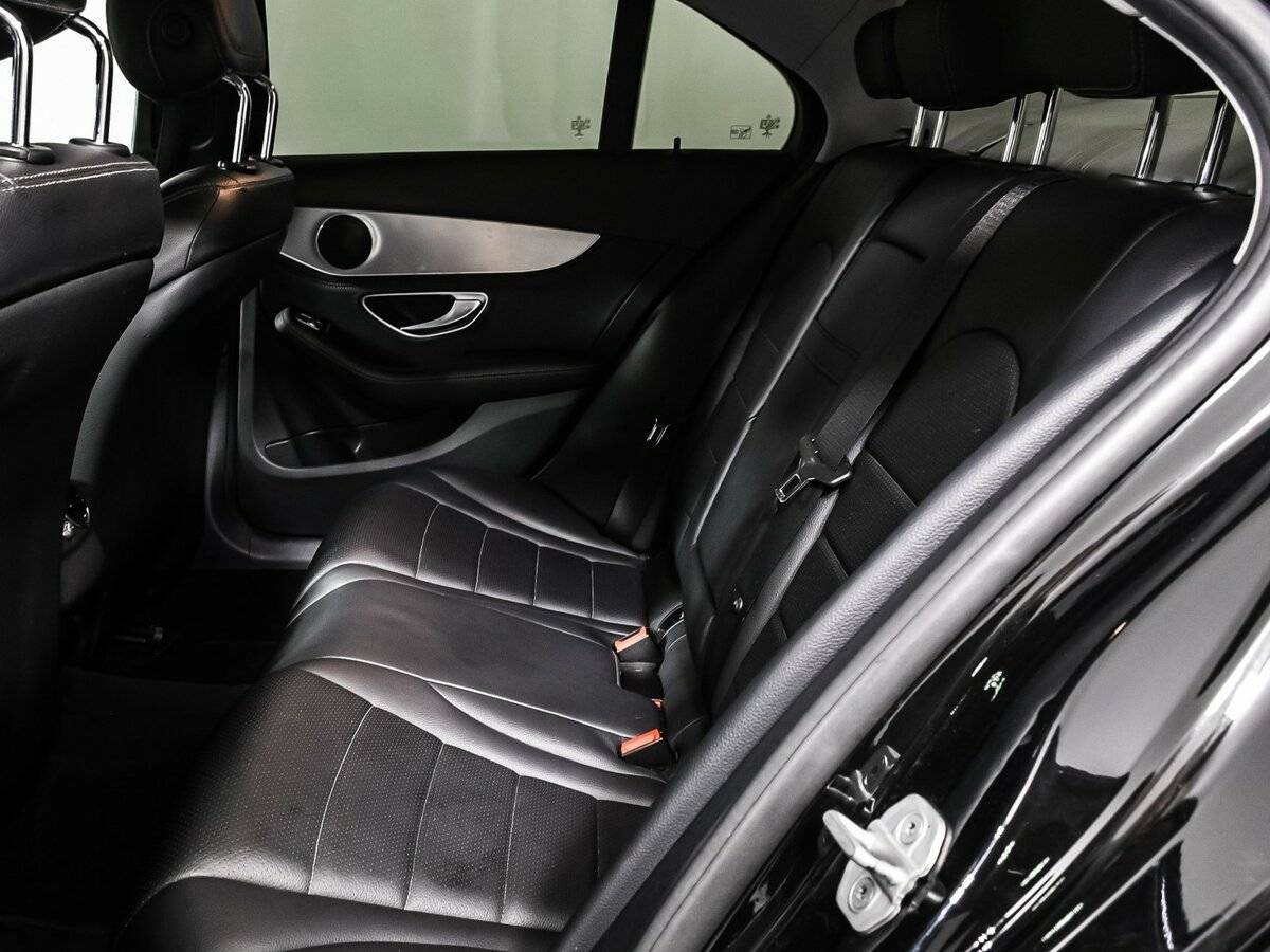 Б/У Мерседес-Бенц Ц-Класс 2015 года. Фото: #11