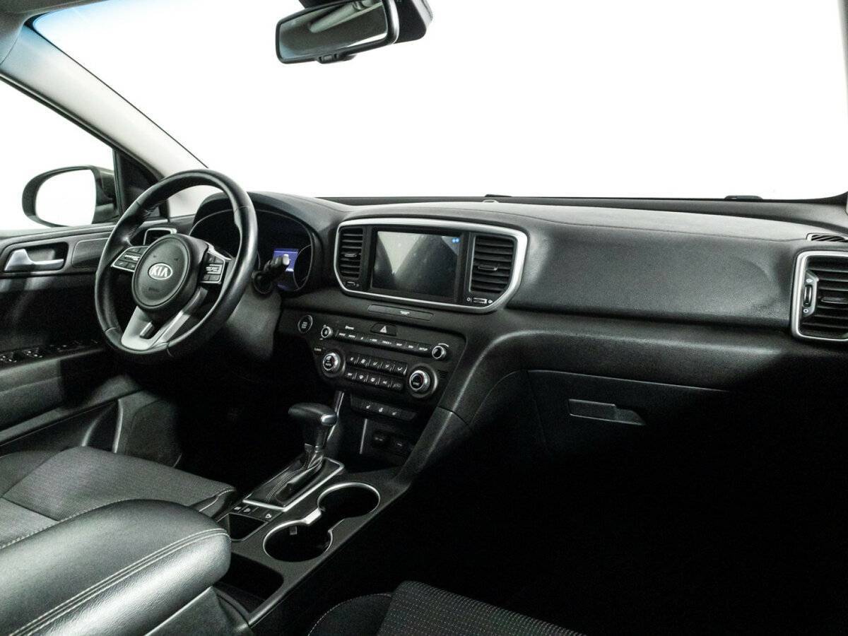 Б/У Киа Спортейдж 2020 года. Фото: #8