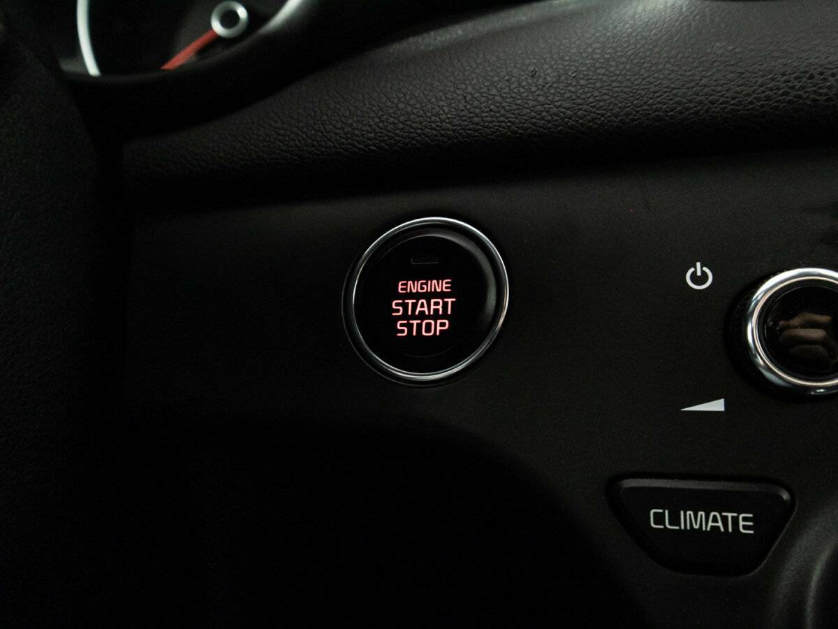 Б/У Киа Спортейдж 2020 года. Фото: #19