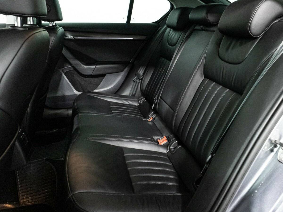 Б/У Шкода Октавия 2019 года. Фото: #9