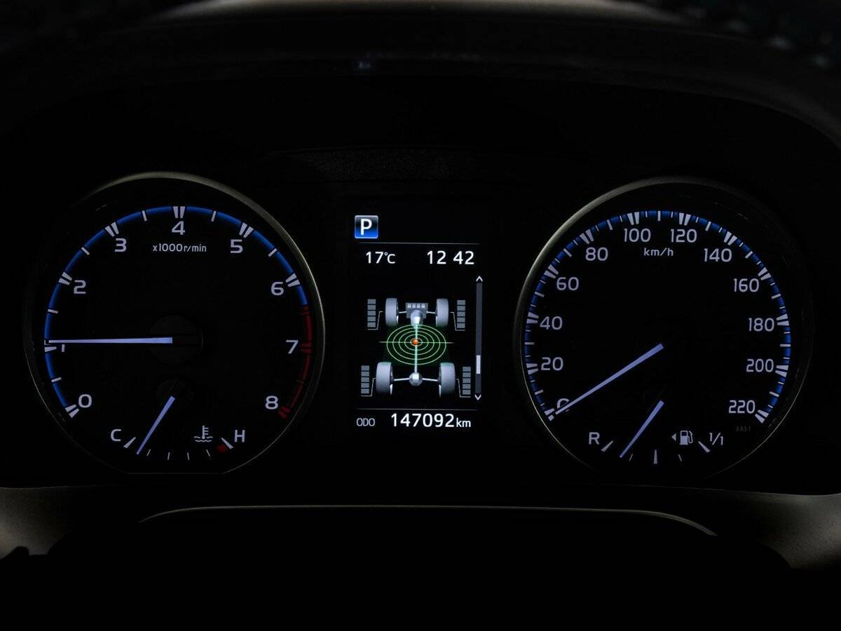 Б/У Тойота Рав4 2018 года. Фото: #19