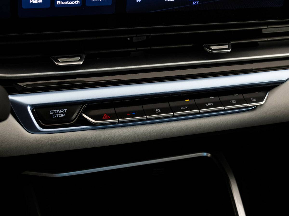 Б/У Джили Эмгранд 2023 года. Фото: #15