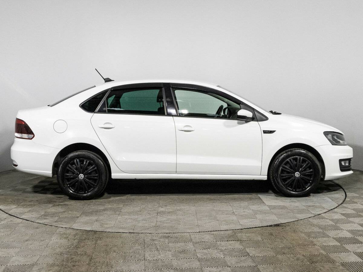 Б/У Фольксваген Поло 2018 года. Фото: #3