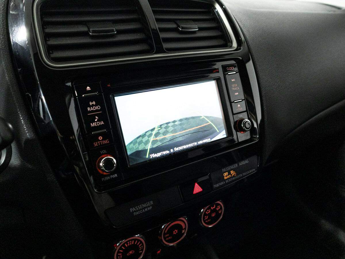 Б/У Митсубиши АС-Икс 2018 года. Фото: #16