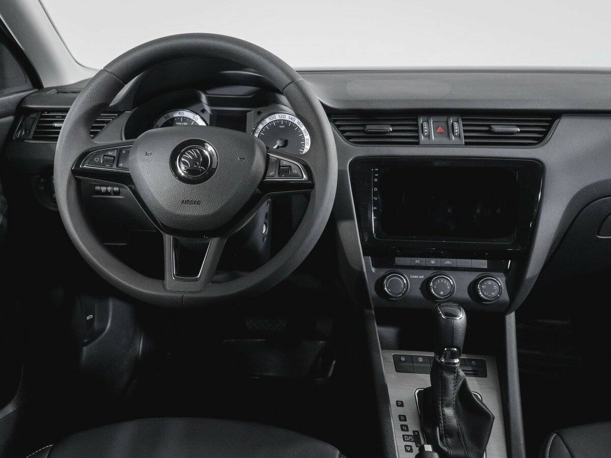 Б/У Шкода Октавия 2023 года. Фото: #8