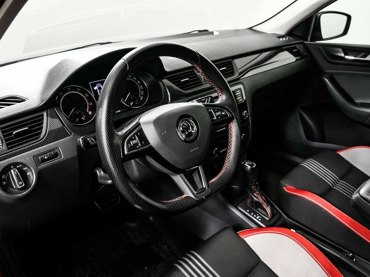 Б/У Шкода Рапид 2018 года. Фото: #12