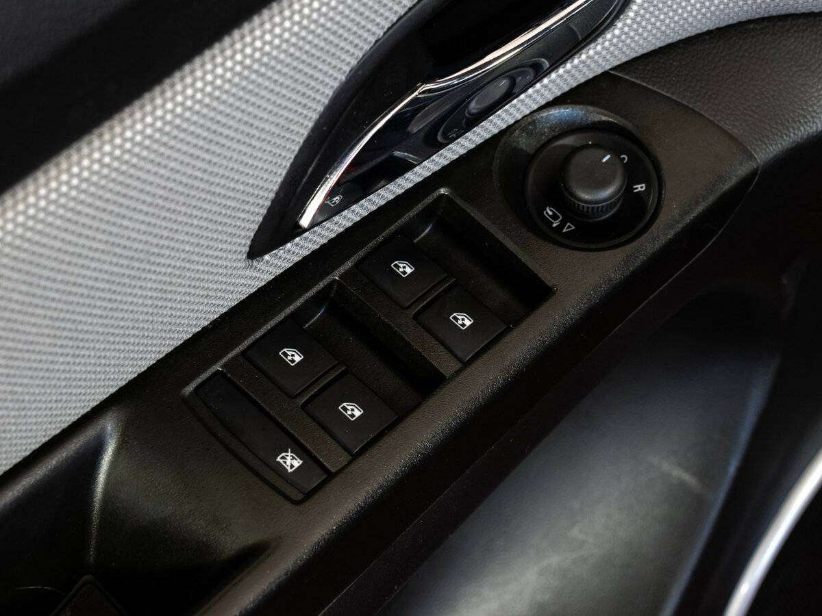 Б/У Шевроле Круз 2014 года. Фото: #17