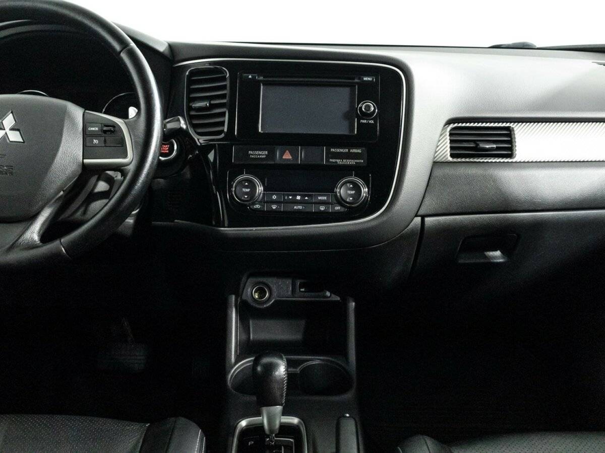 Б/У Митсубиши Оутлэндер 2013 года. Фото: #13