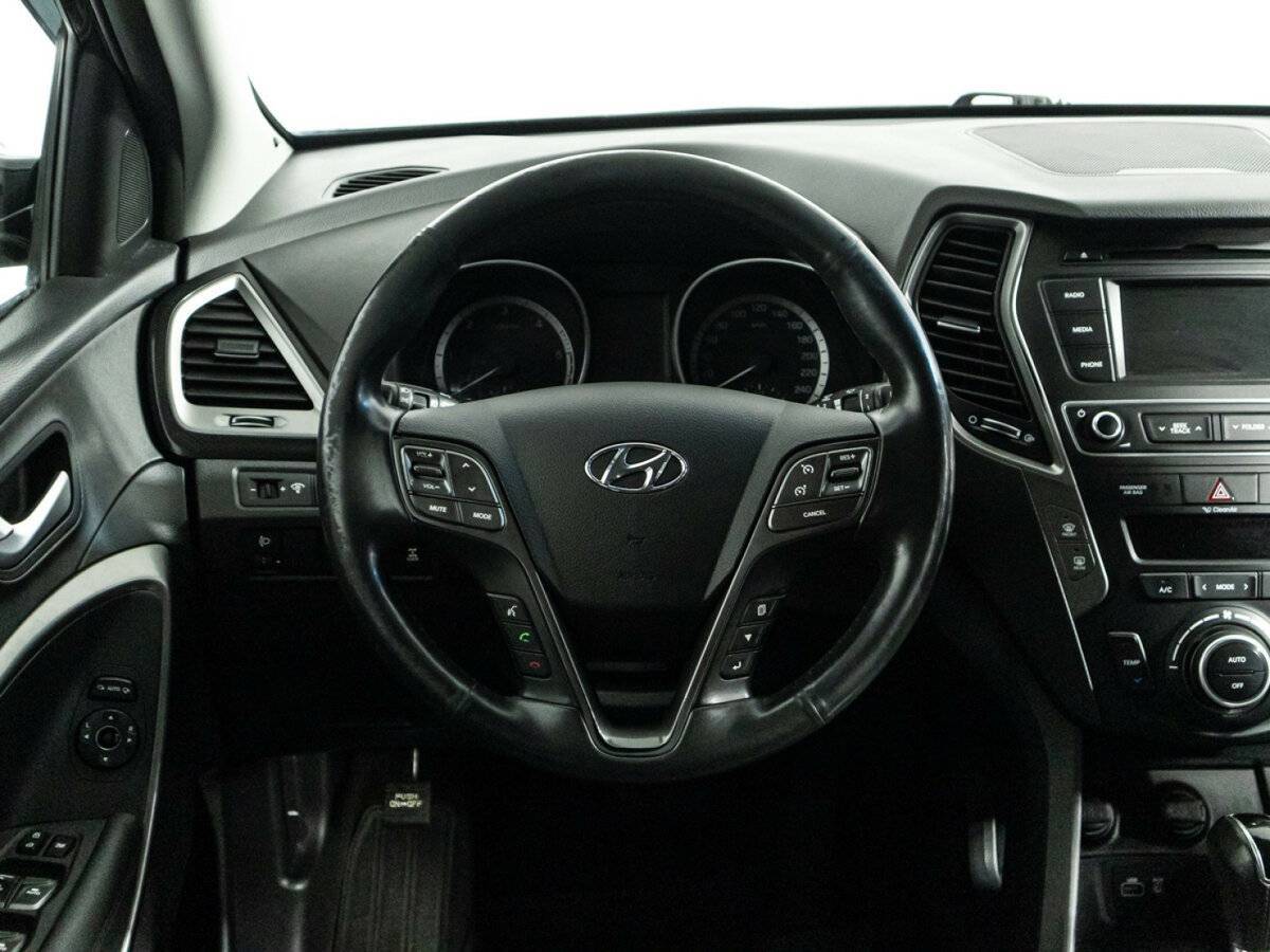 Б/У Хендай Санта Фе 2017 года. Фото: #17