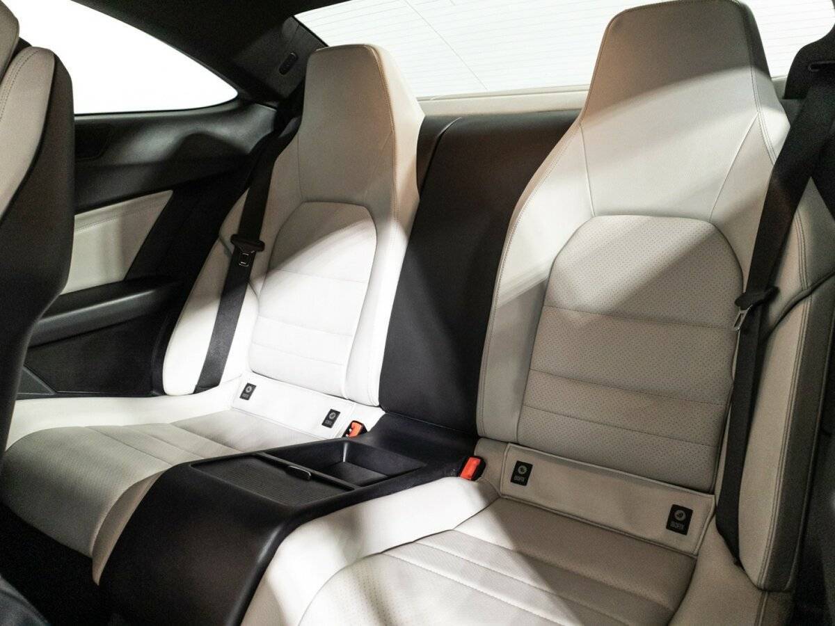 Б/У Мерседес-Бенц Ц-Класс 2012 года. Фото: #9