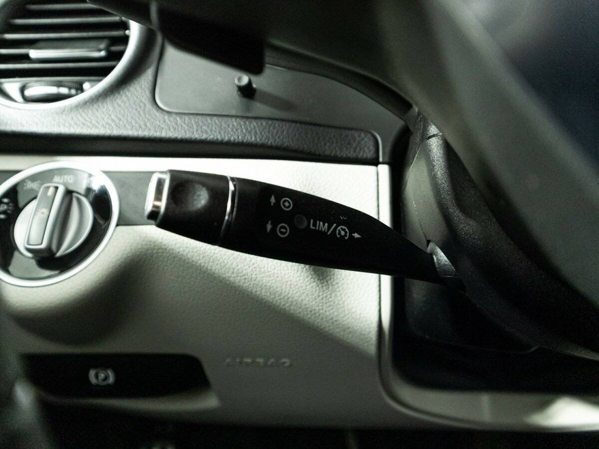 Б/У Мерседес-Бенц Ц-Класс 2012 года. Фото: #17