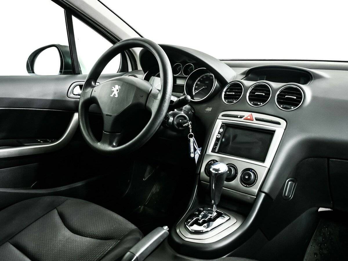 Б/У Пежо 408 2012 года. Фото: #8