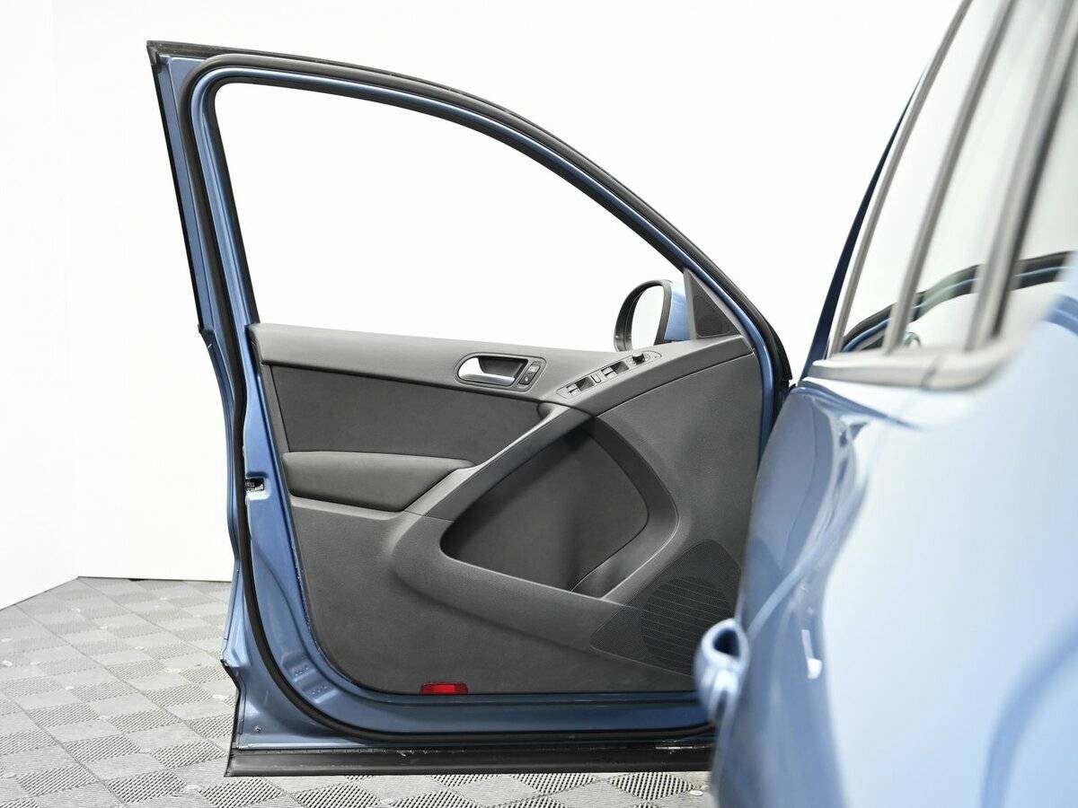 Б/У Фольксваген Тигуан 2012 года. Фото: #6