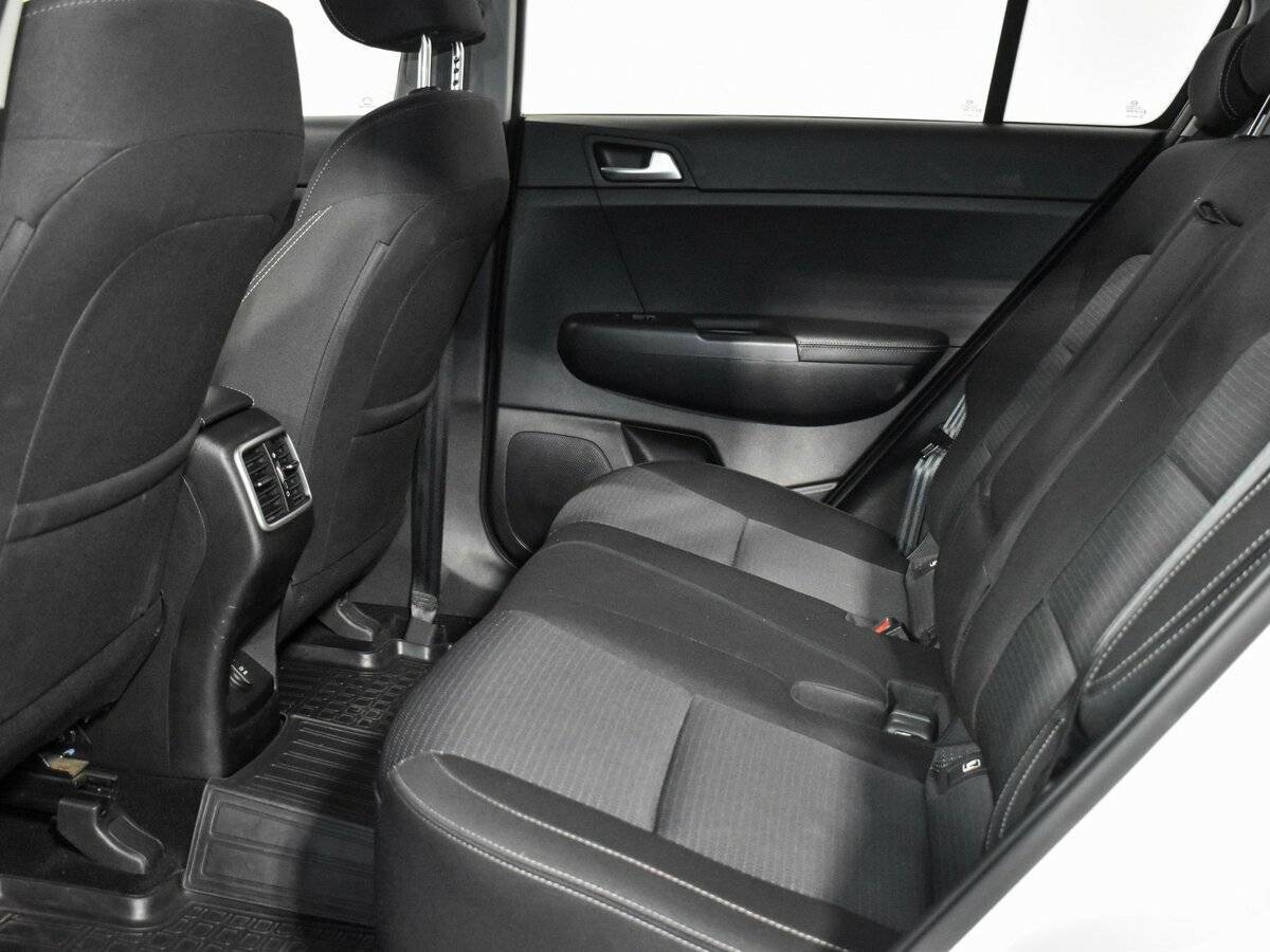 Б/У Киа Спортейдж 2019 года. Фото: #12