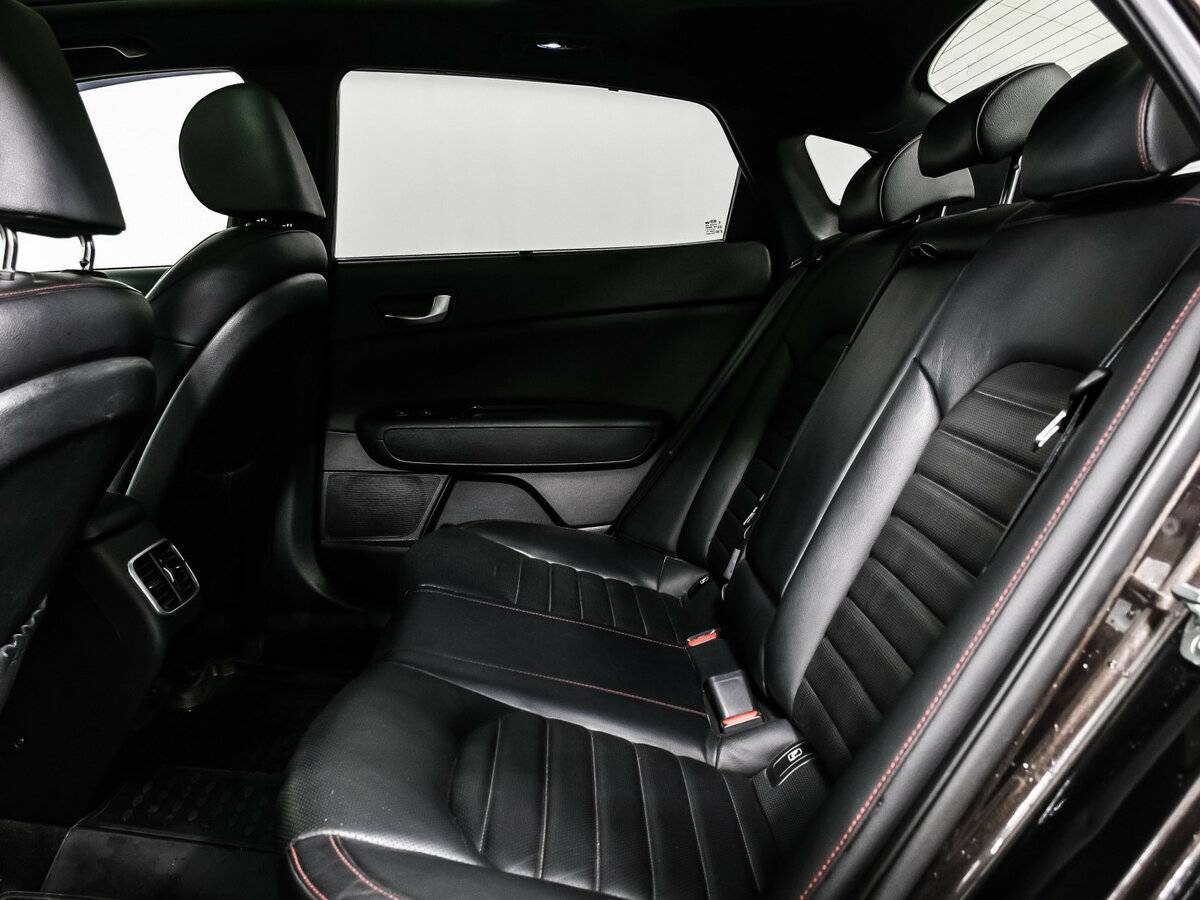 Б/У Киа Оптима 2018 года. Фото: #11