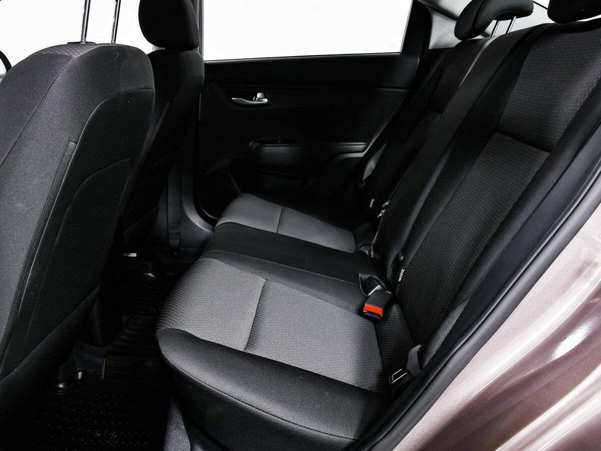 Б/У Киа Рио 2021 года. Фото: #10