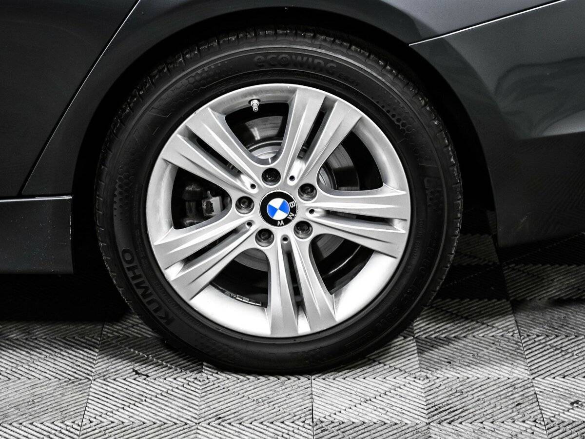 Б/У БМВ 3 серии 2015 года. Фото: #13