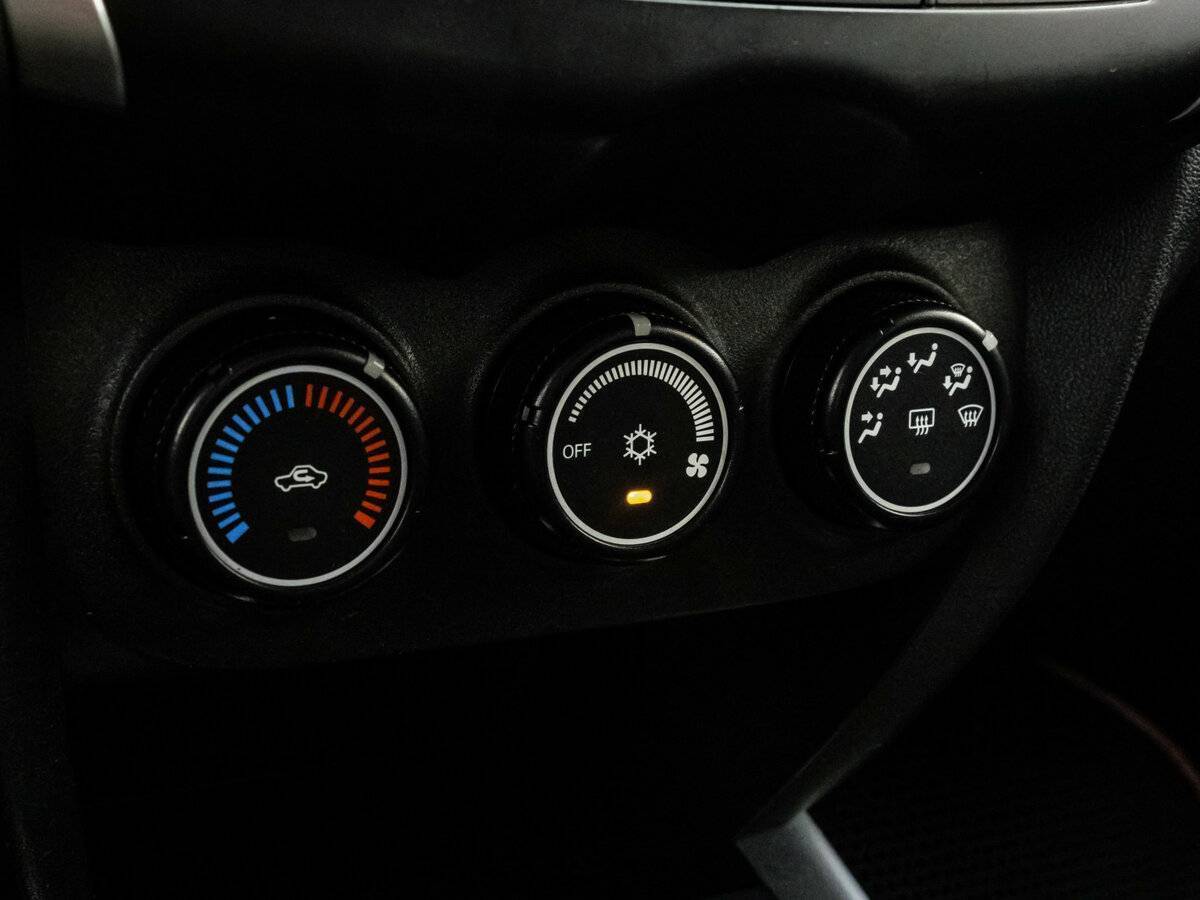 Б/У Митсубиши АС-Икс 2012 года. Фото: #10